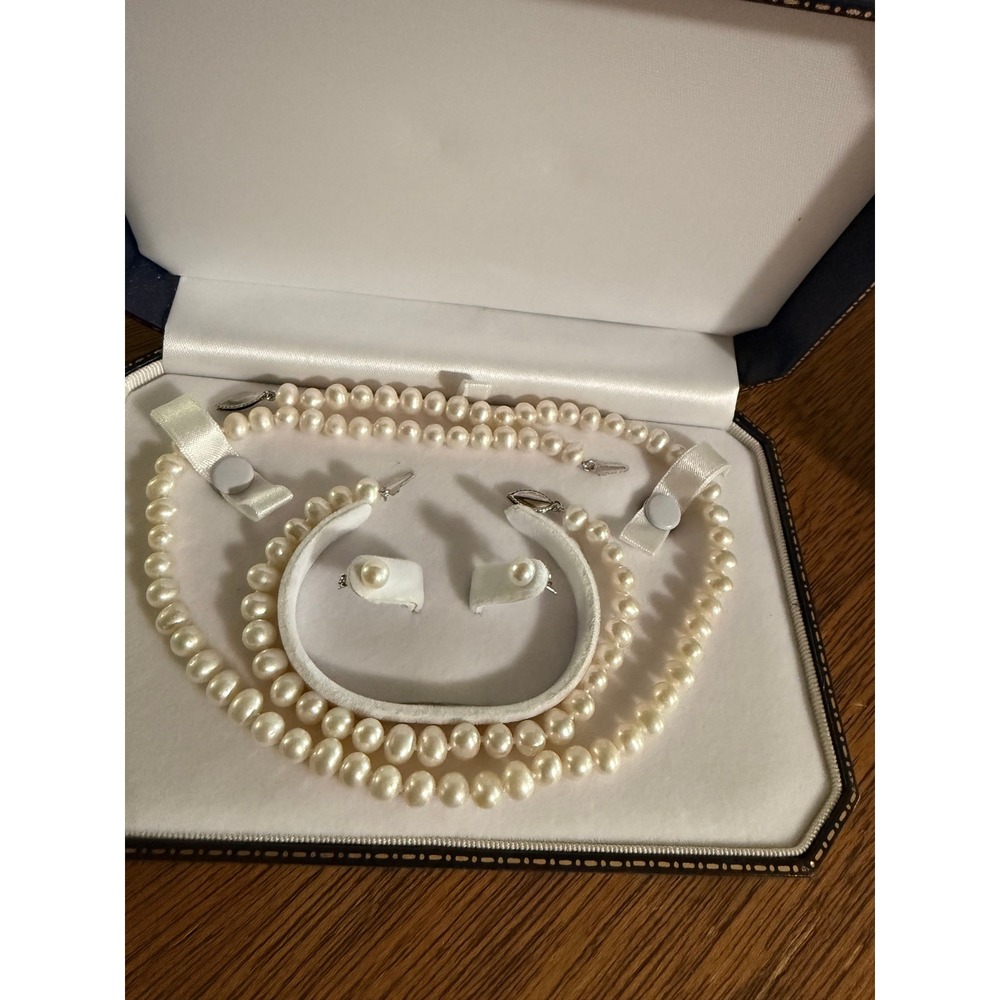 Genuine Freshwater Pearl Jewelry Set Necklace Bracelet Stud Earrings with Box